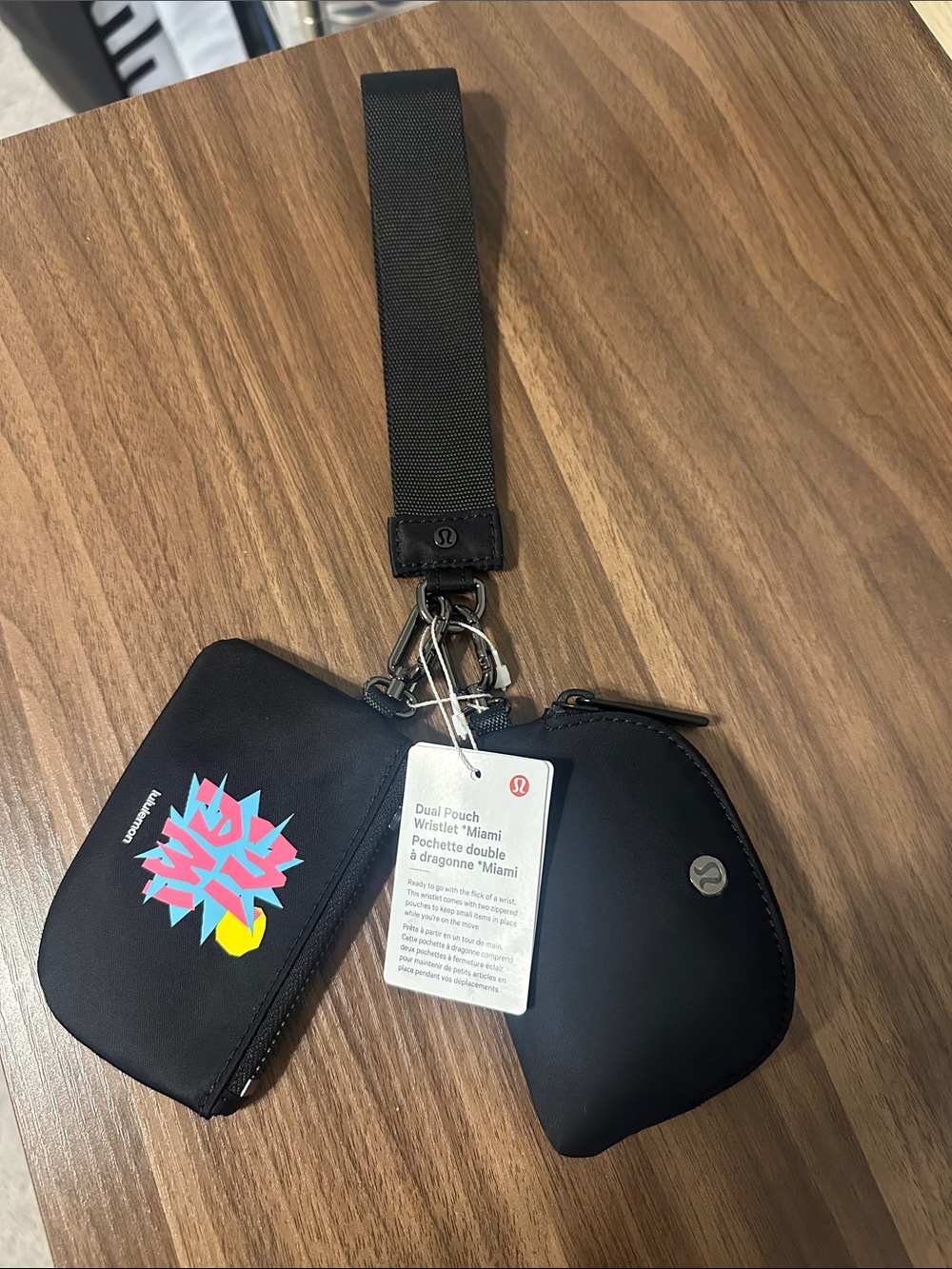 NWT Lululemon Dual Pouch Wristlet *Miami
Black